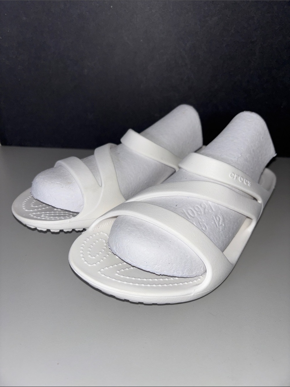Crocs Women’s Kadee II White Strappy Slide Sandals Sz.10
